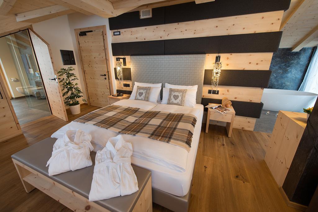 Hotel Roberta Alpine Adults Only Livigno Extérieur photo